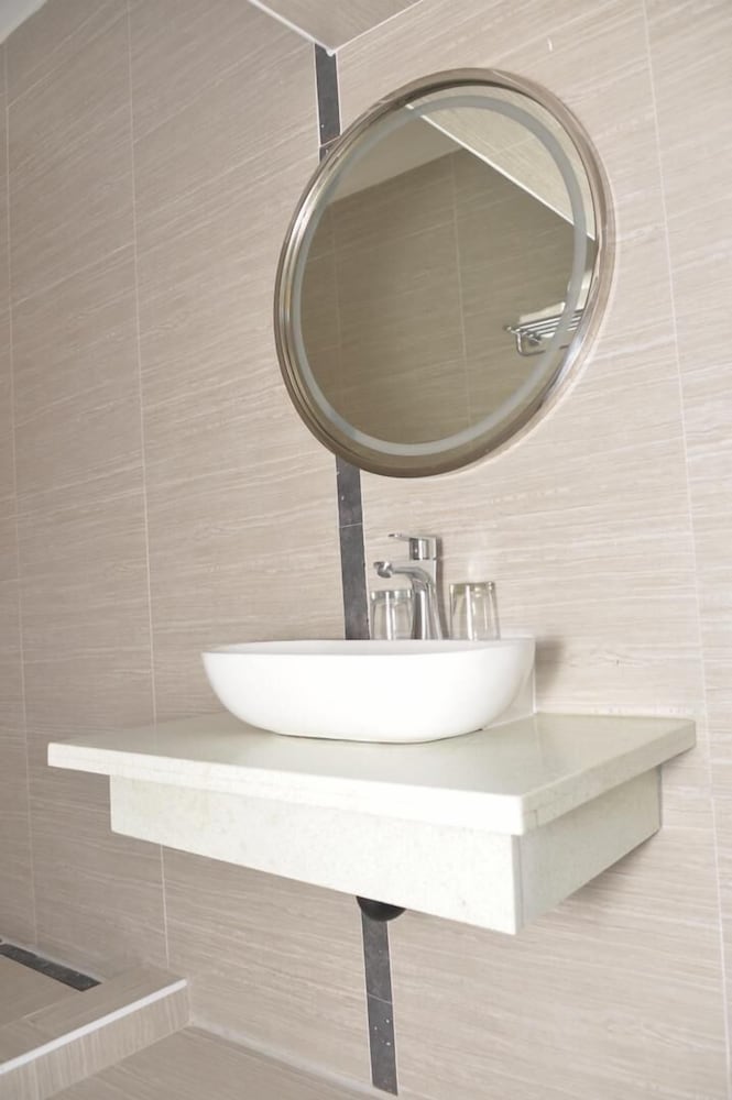 Фото Corner Cottage Bed and Breakfast