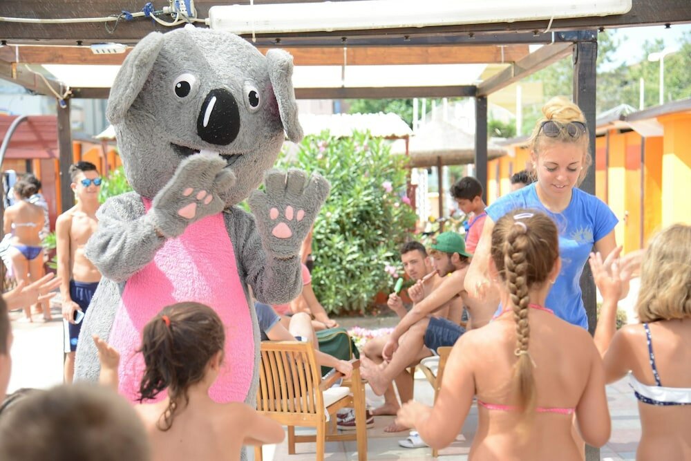 Фото Hotel Karin