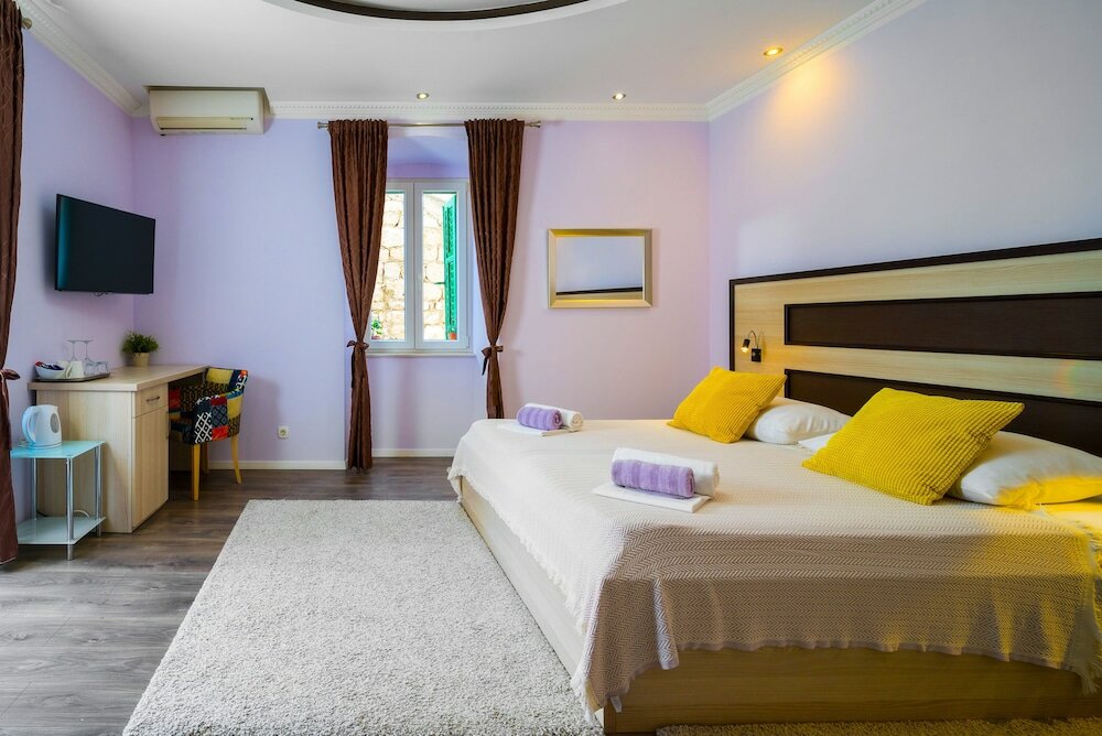 Фото L U X E Split Luxury Rooms