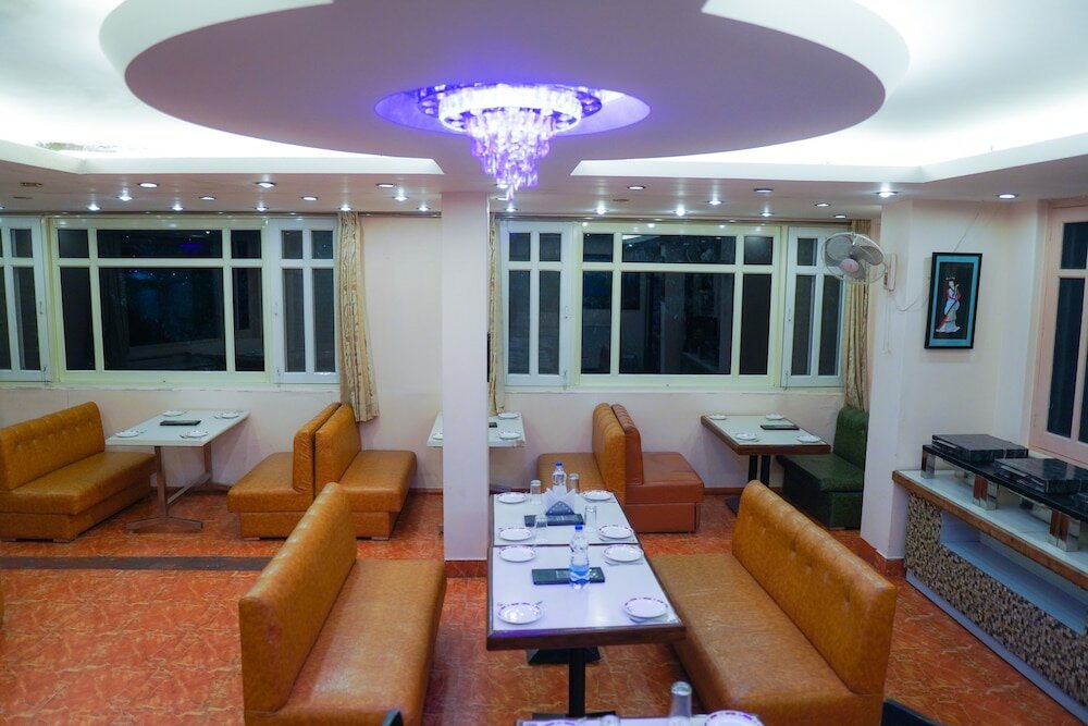 Фото Hotel Asian Plaza Mcleodganj