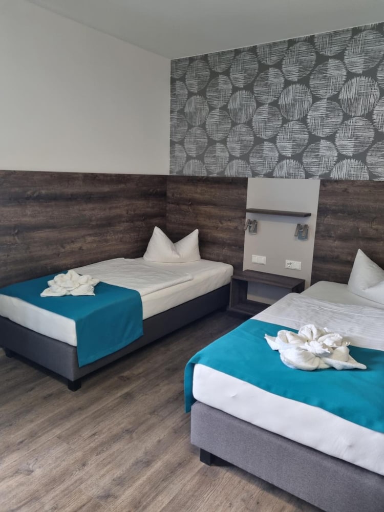 Фото Hotel im Kaiserpark