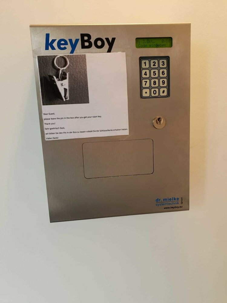 Фото Stock Exchange Apartment