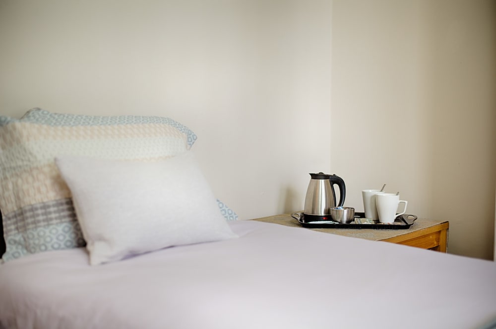 Фото Willows-Cardiff Guest House