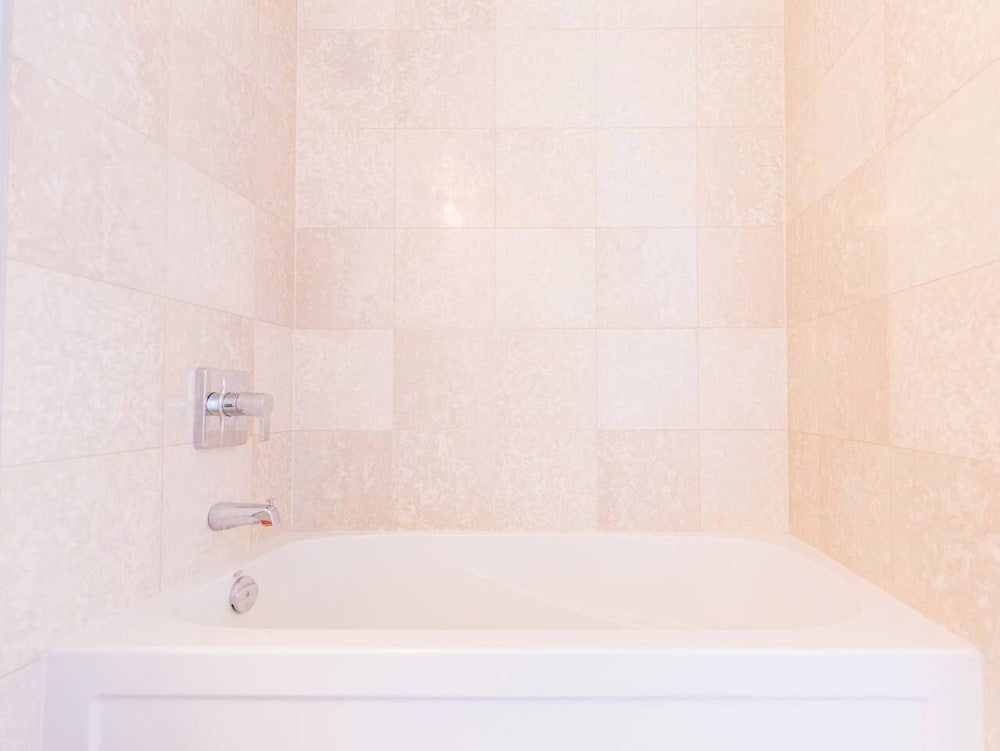 Фото 50+ Floor View of Lake-shore Executive Stay