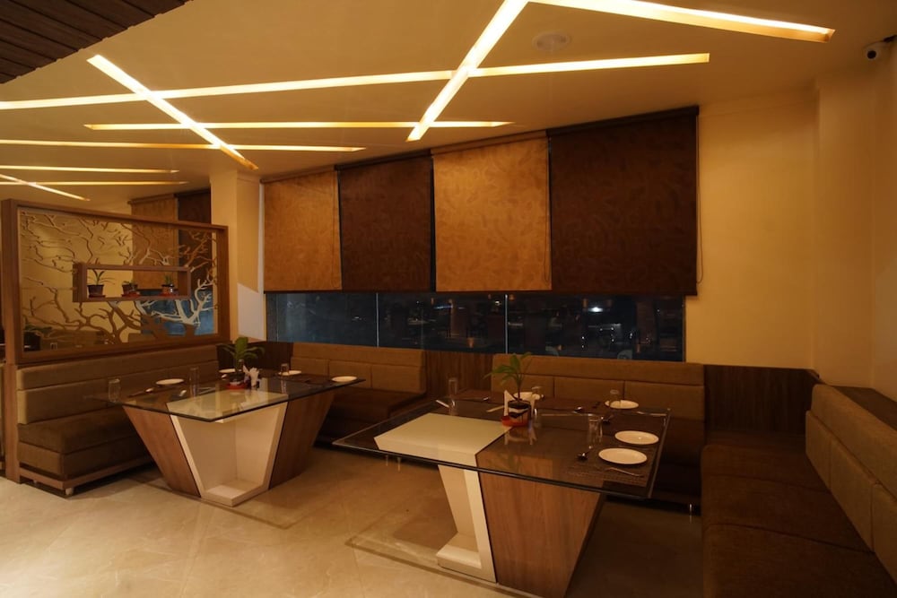 Фото Hotel Shree Kanha Residency