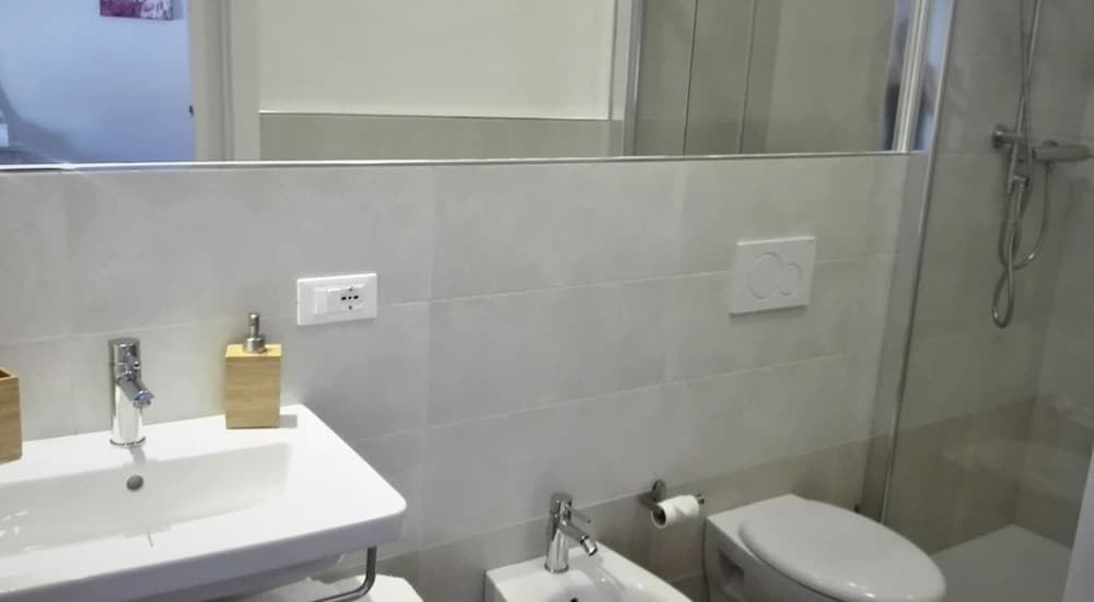 Фото La Bouganville B&b