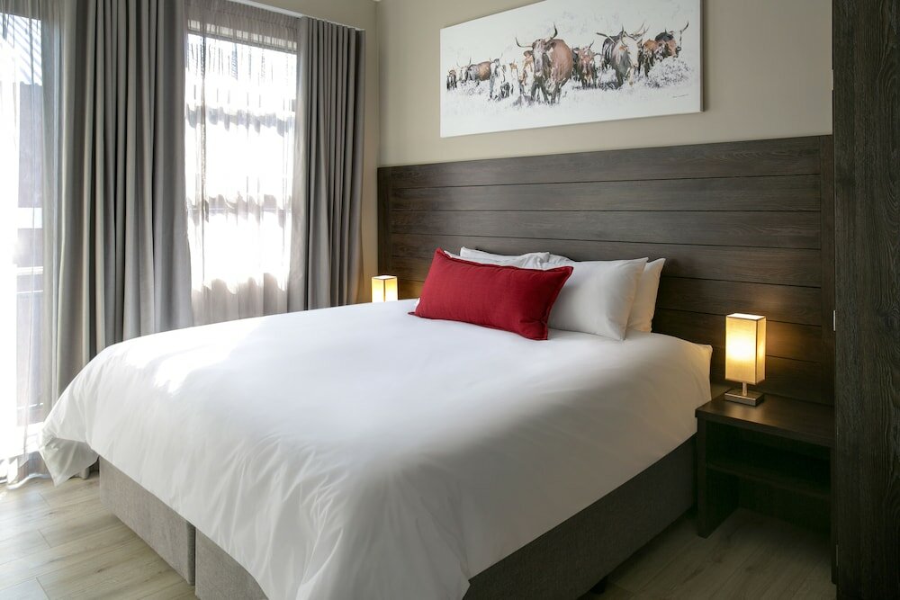 Фото Hotel@Hatfield Apartments