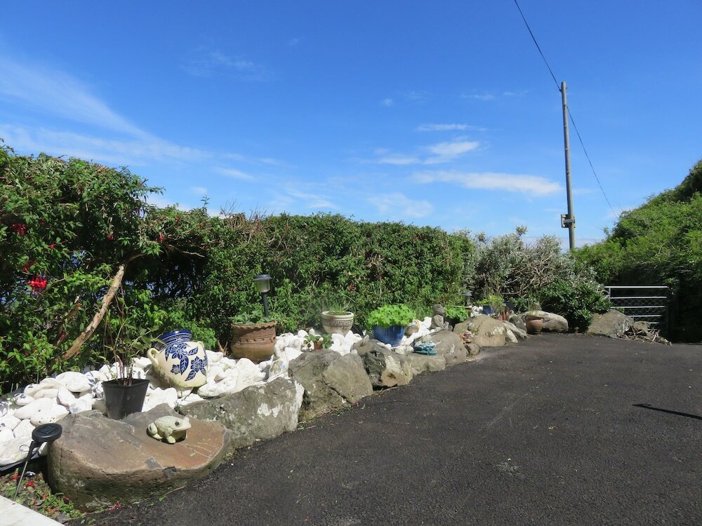 Фото The Coach House Self Catering Apartments