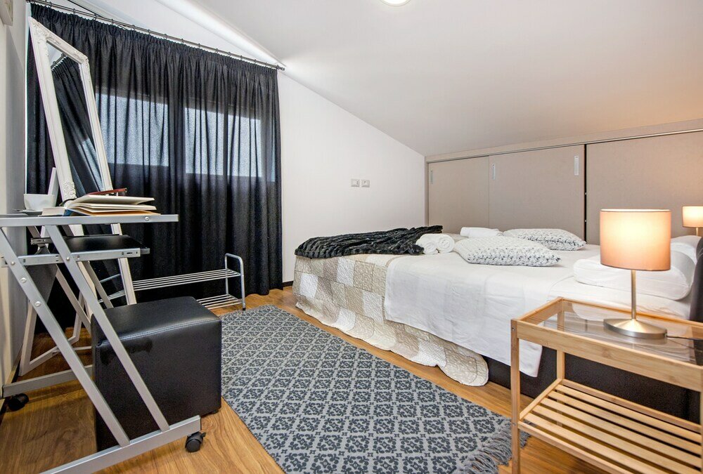 Фото Lakovich Sea View Apartments