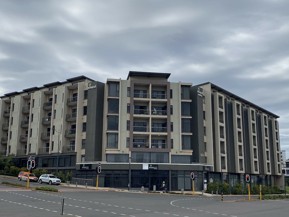 Фото The Residence at Urban Park