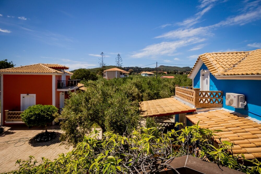 Фото Porto Gerakas Villas