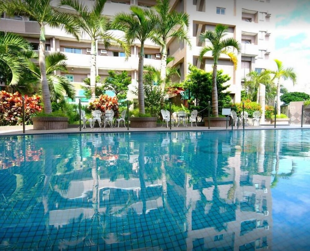 Фото отеля 1