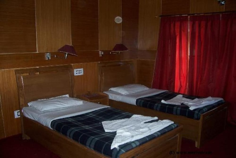 Фото Hotel Rafica