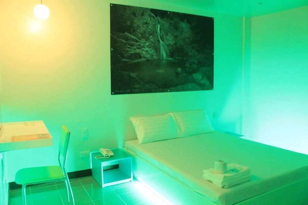 Фото Dianne Gardens Hotel