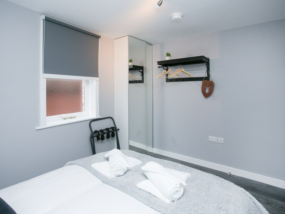 Фото Malone Place Apartment