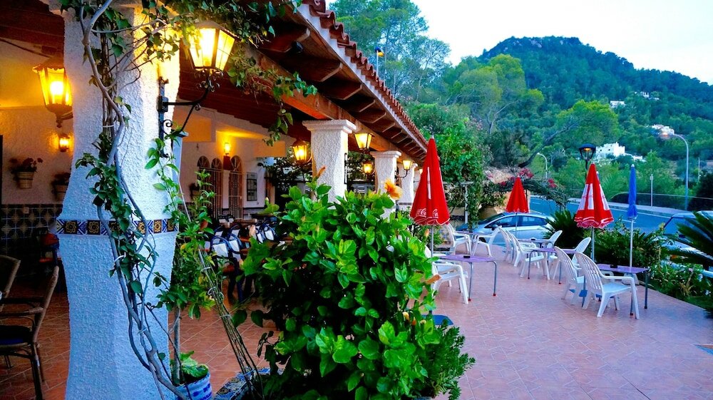 Фото Granada Apartments Ibiza