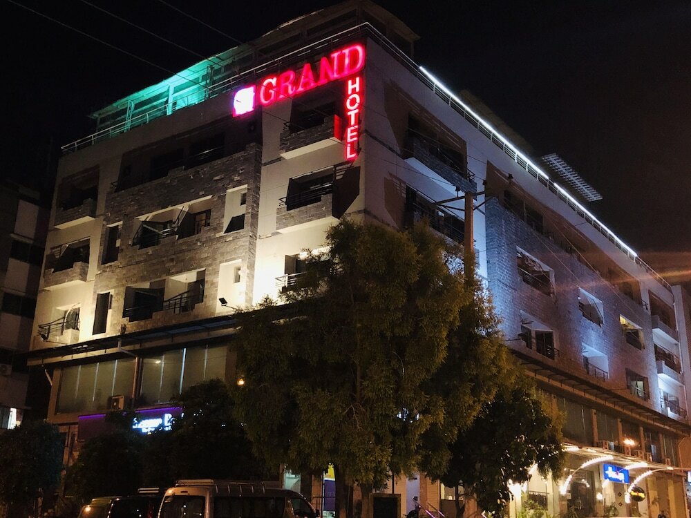 Фото Grand Islamabad Hotel