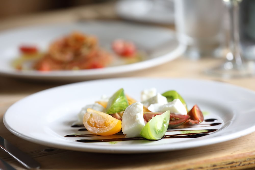 Фото Horse and Groom