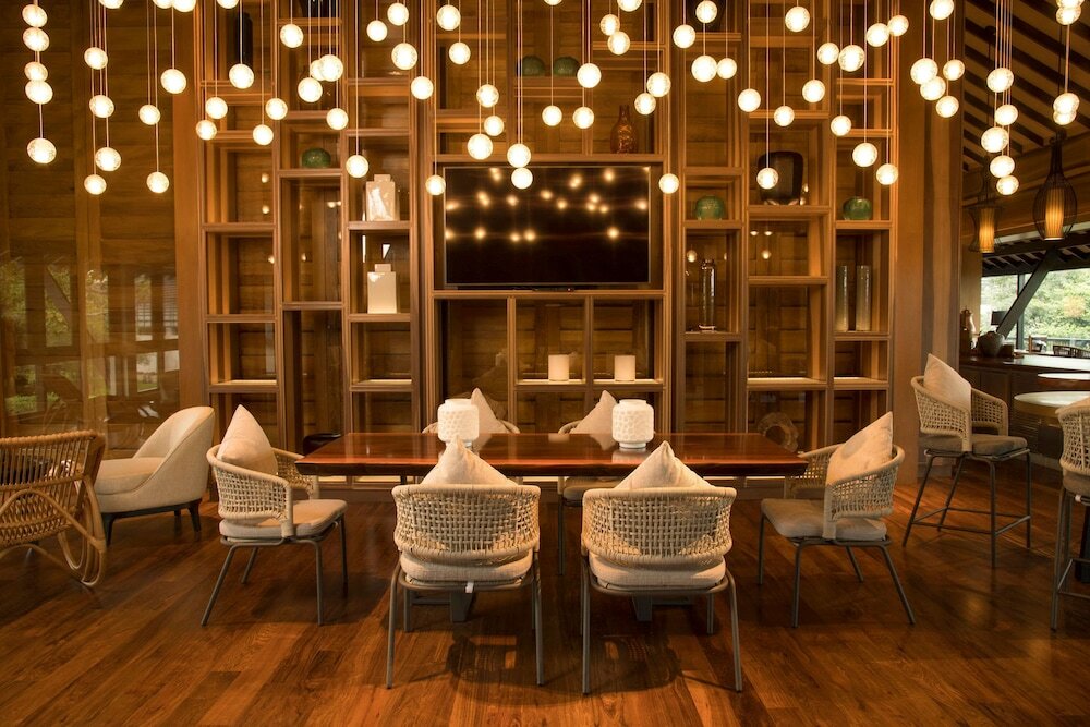 Фото DoubleTree by Hilton Weerawila Rajawarna Resort