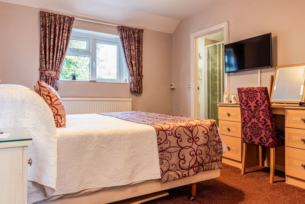 Фото The Olde Forge Hotel