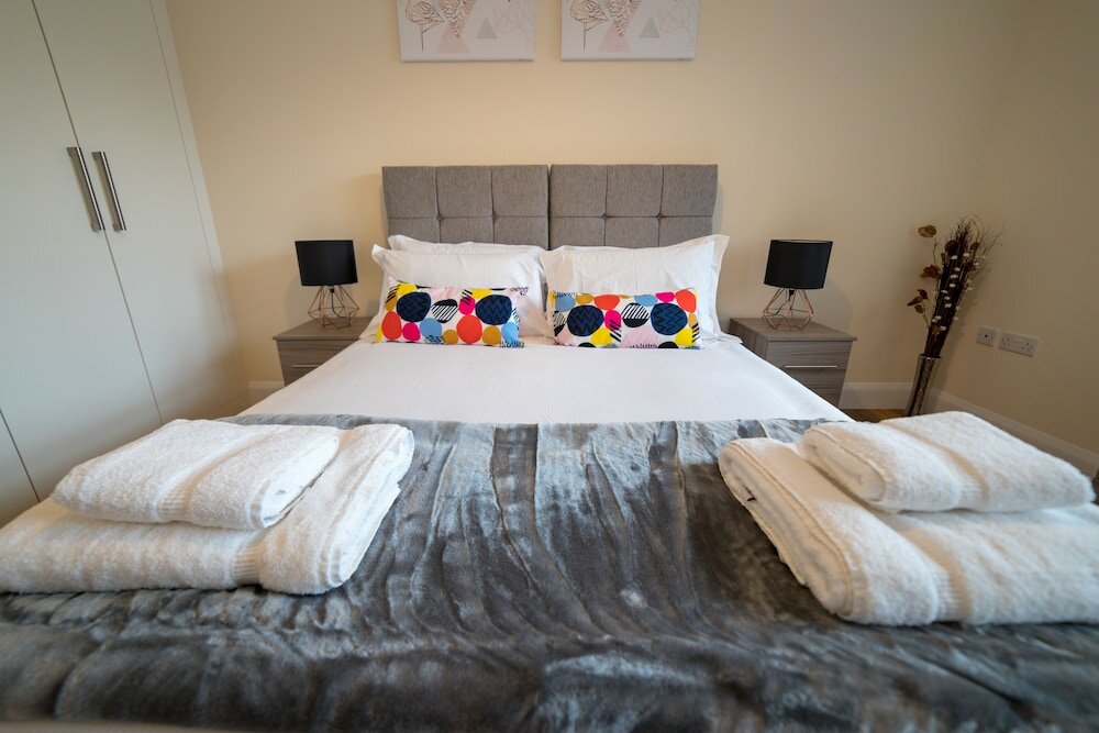 Фото London Heathrow Serviced Apartments