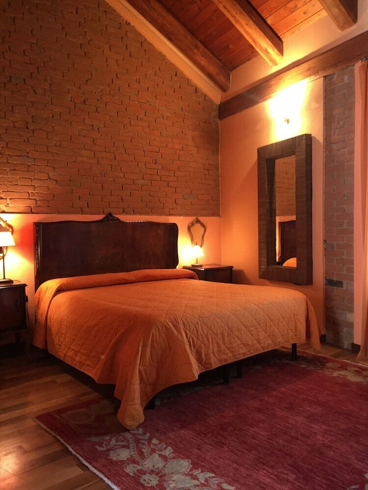 Hotel Cascina Baresane, Piedmont, photo