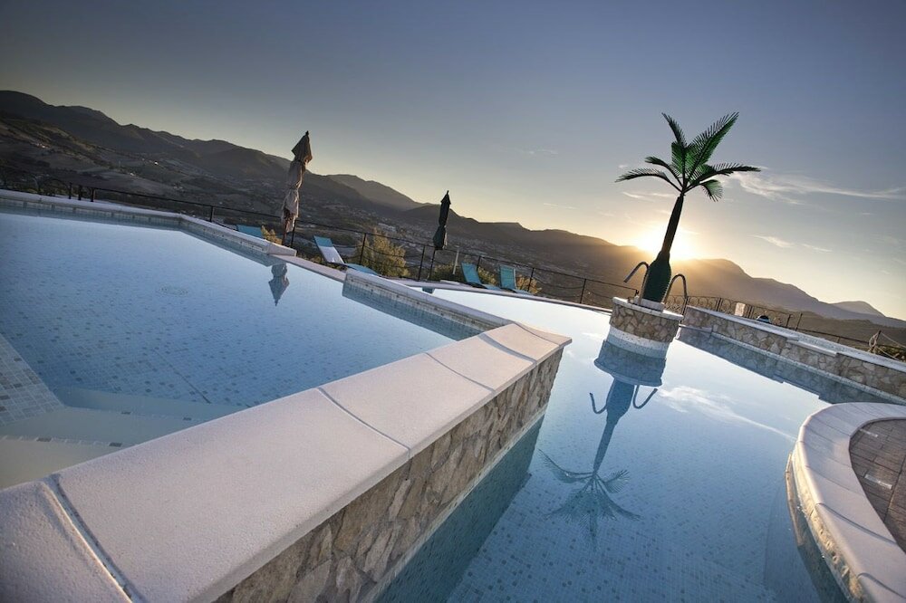 Фото La Castellaia Resort