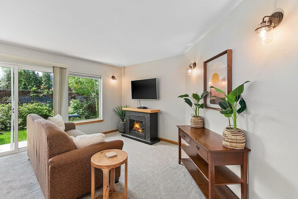 Фото Icicle Village Blizzard Pool Parking