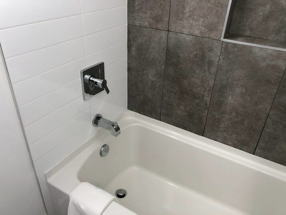 Фото Brand New Luxury Spacious 3bdr Townhome Close to 3rd St