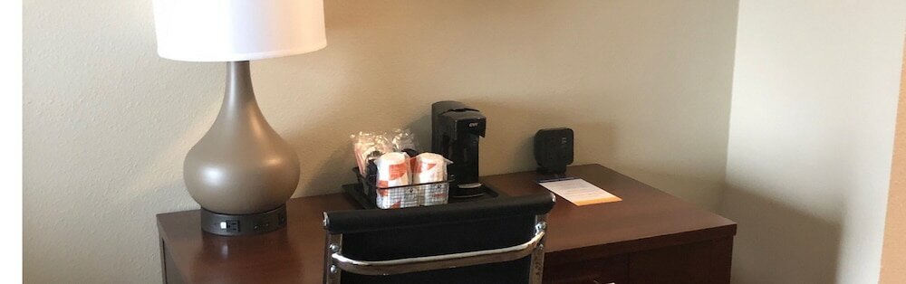 Фото Comfort Suites Salem