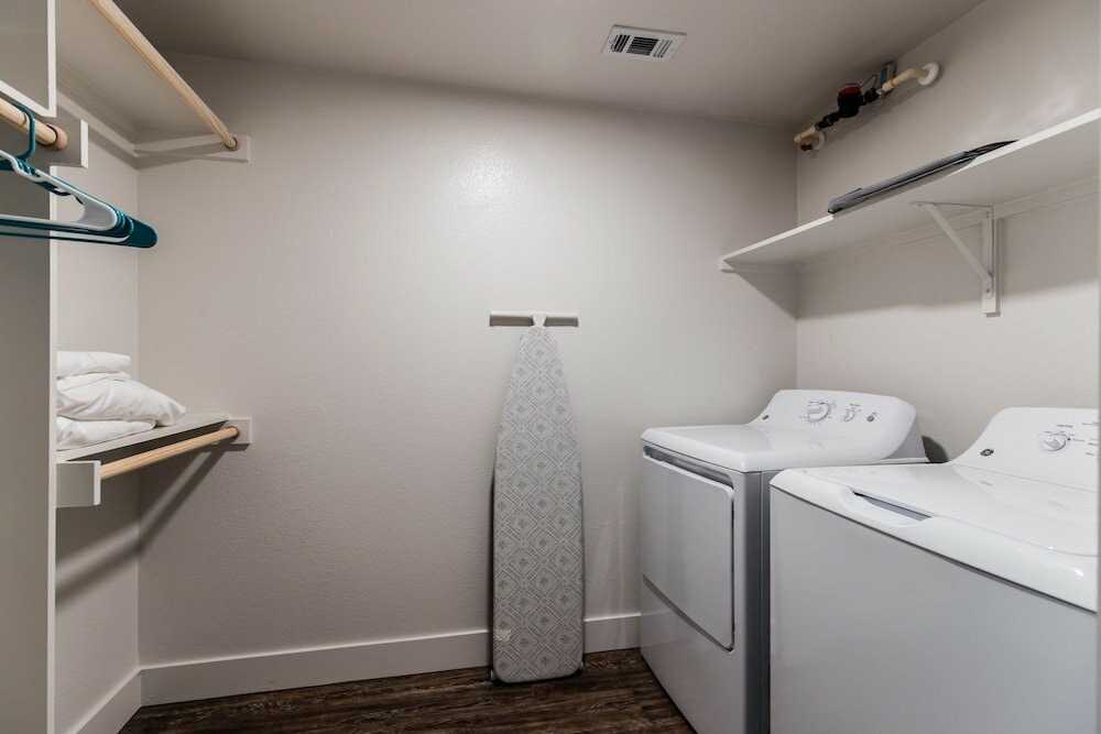 Фото StayOvr at Legacy West - Windrose