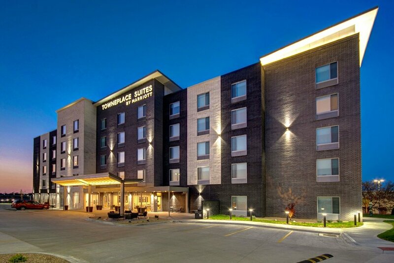 Гостиница TownePlace Suites by Marriott Cincinnati Airport South