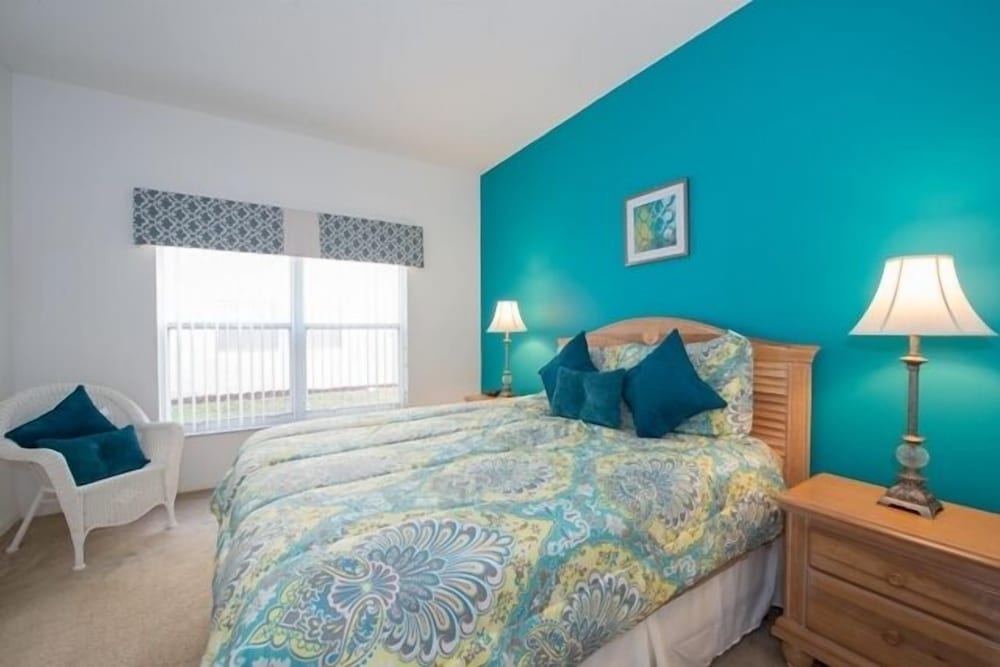 Фото Ov3252 - Hampton Lakes - 5 Bed 4 Baths Villa
