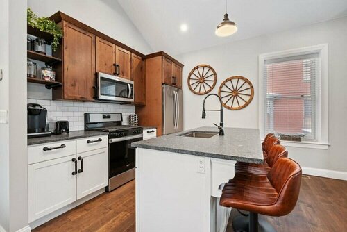 Гостиница Reymer Carriage Repair Loft в Питтсбурге