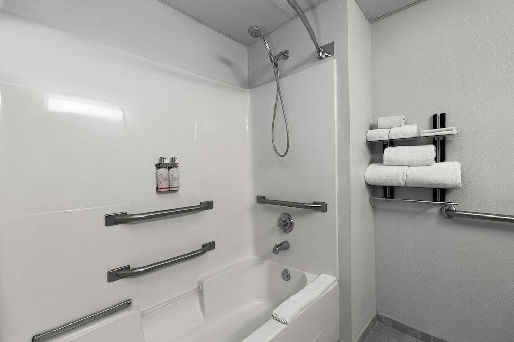 Фото Seven Sebring Raceway Hotel