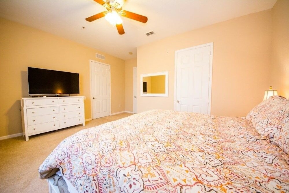 Фото H2u - Olive - Vc4804 4 Bedroom Apts by Redawning