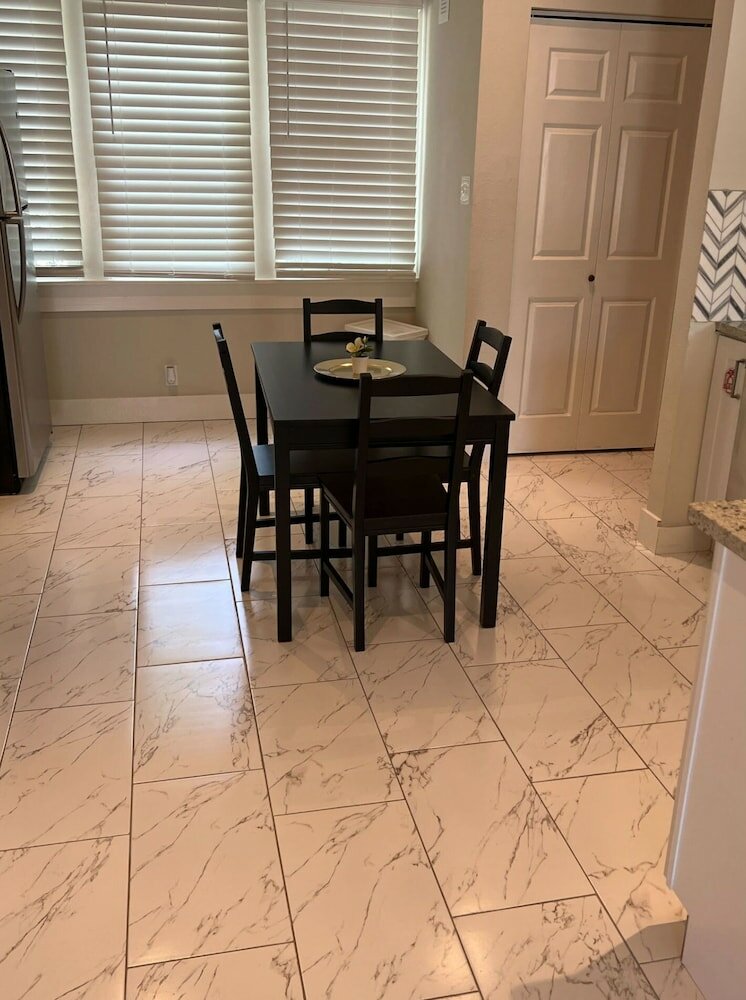 Фото Charming Bungalow Near Historic Downtown