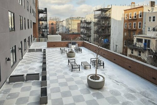 Гостиница Airy 3 Br Flat w Shared Deck - gym - Mins to Nyc в Хобокене