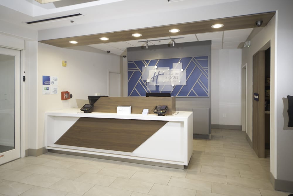 Фото Holiday Inn Express Hotel & Suites Atlanta Johns Creek, an Ihg Hotel