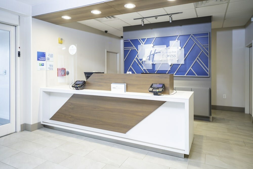 Фото Holiday Inn Express Hotel & Suites Atlanta Johns Creek, an Ihg Hotel