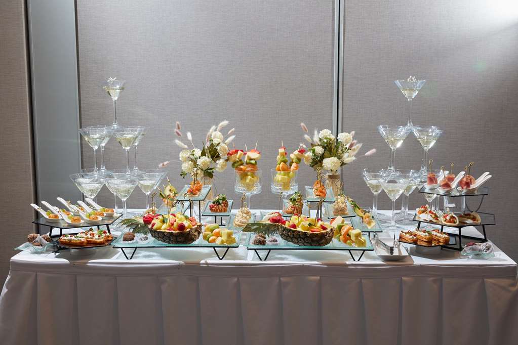 Фото Гостиница и Конгресс Центр Radisson, Саранск