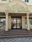 Royal (Abaya Avenue, 170) ، الستائر، قضبان الستائر