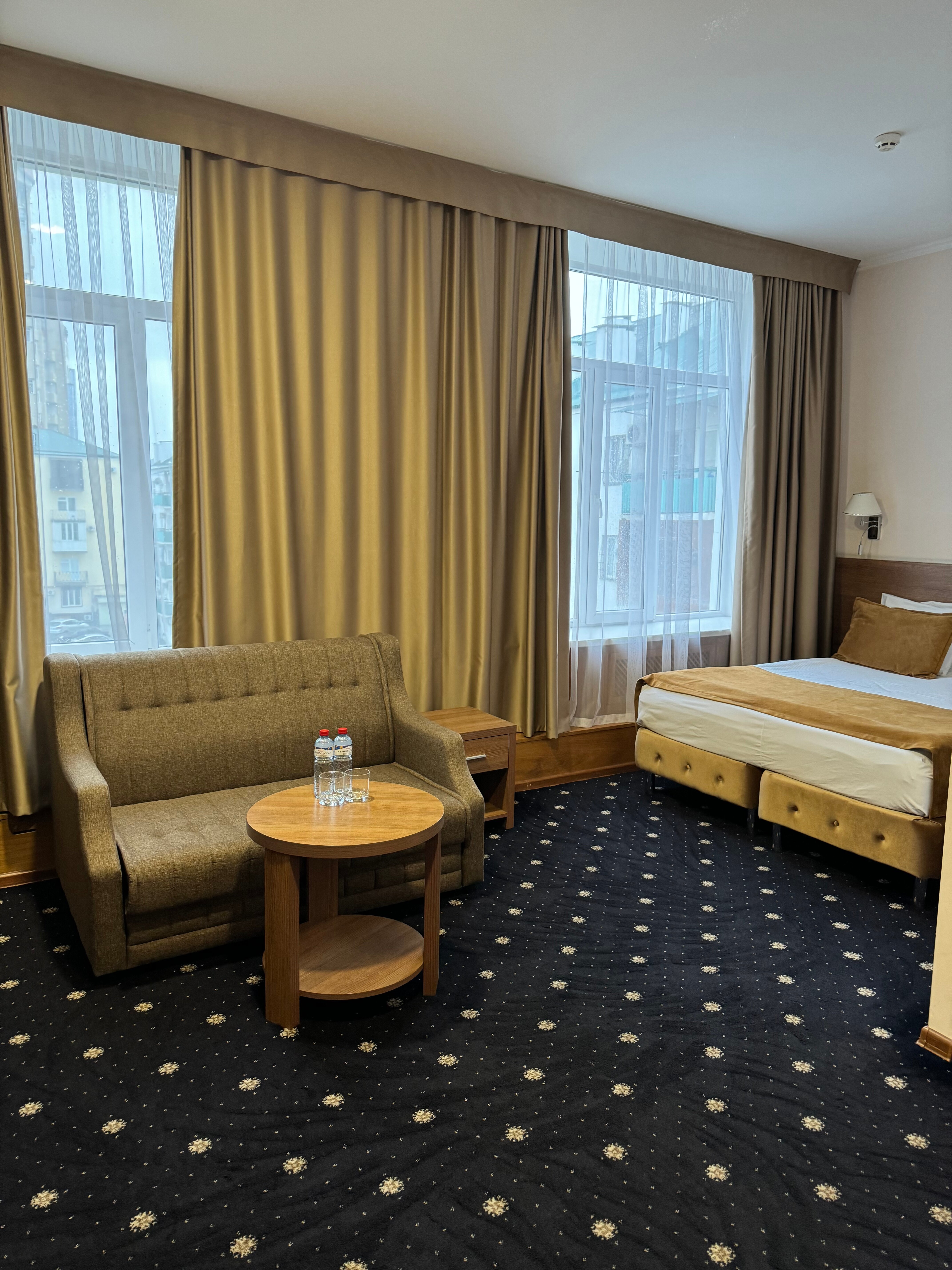 Фото Central City