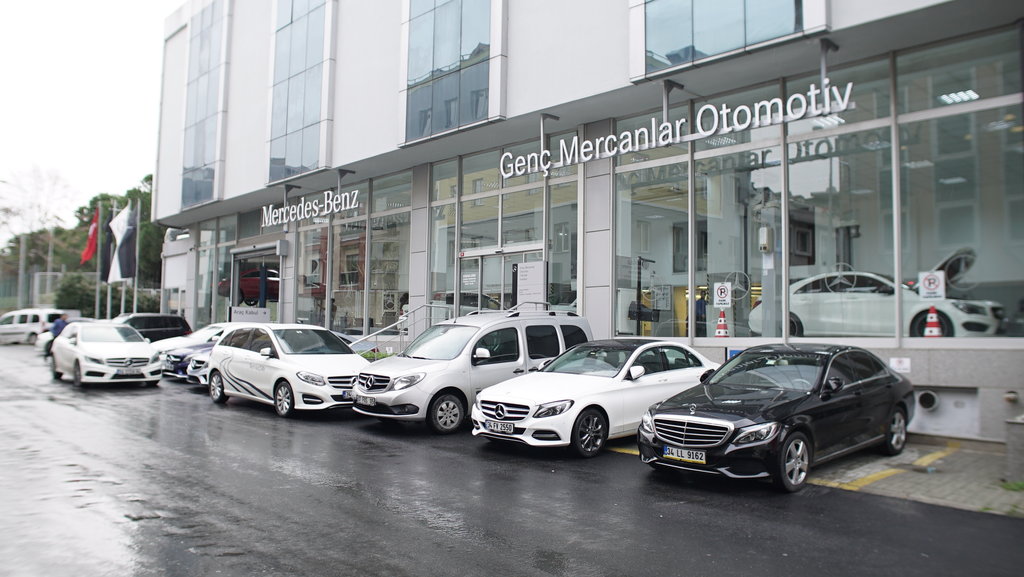 وكلاء سيارات Genc Mercanlar Otomotiv Mercedes-Benz  ، اسطنبول، صورة