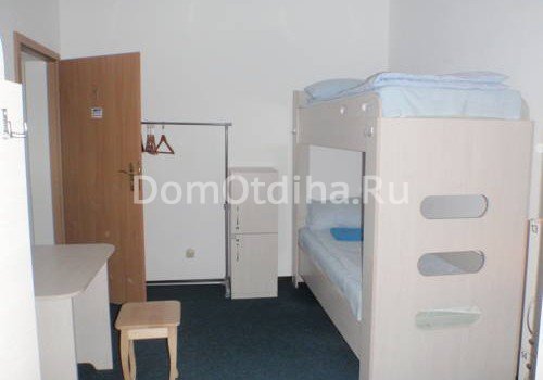 Хостел YAK Olympic Hostel в Киеве