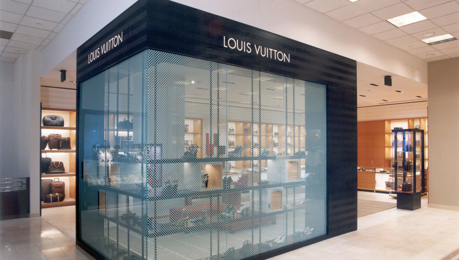 Louis Vuitton McLean Neiman Marcus Tysons Corner, clothing store, United  States, McLean, 2255 International Drive, — Yandex Maps