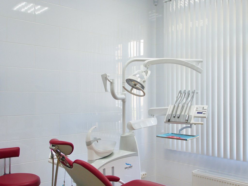 Стоматологическая клиника White, Санкт‑Петербург, фото