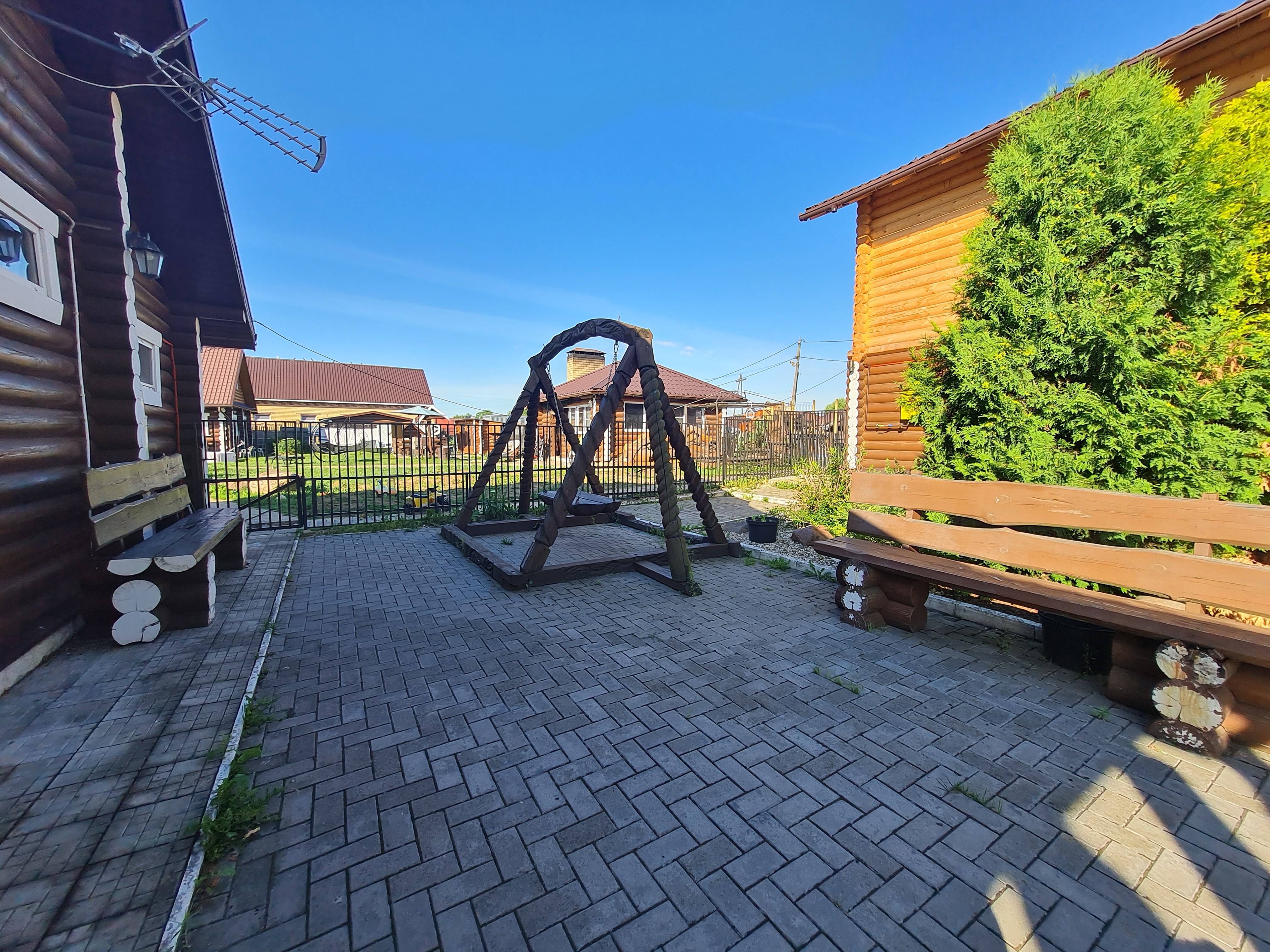 Фото Эммаусский дворик