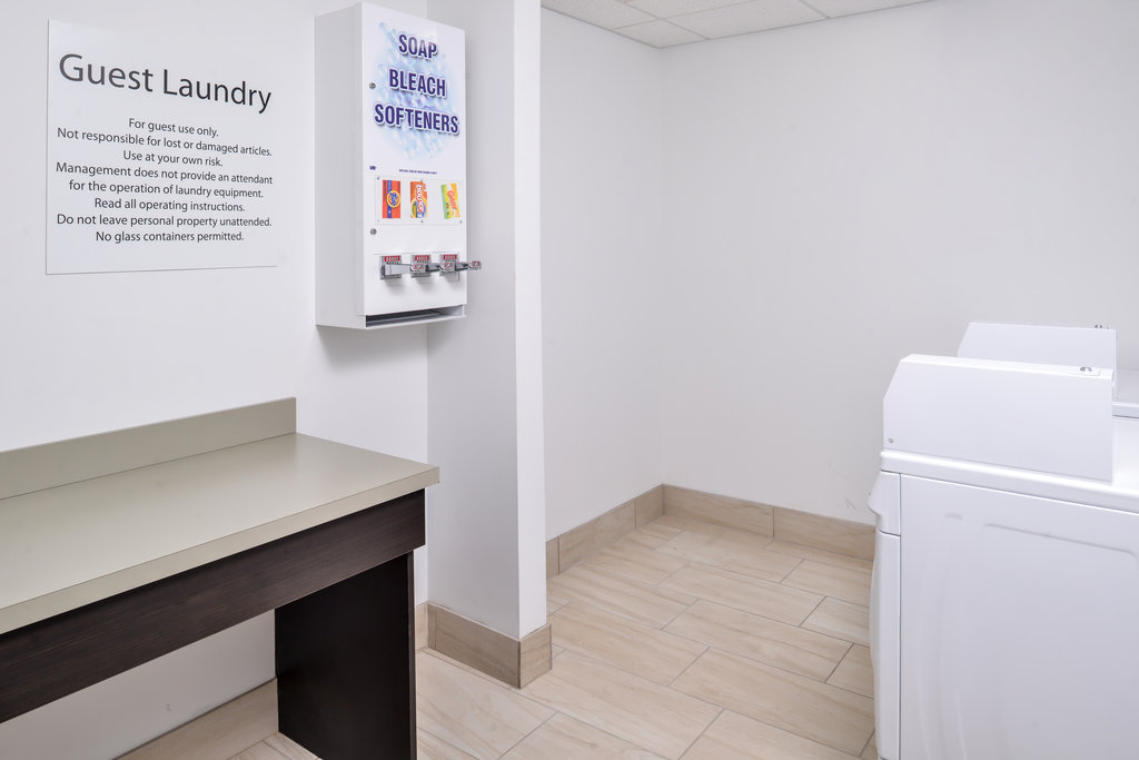 Фото Holiday Inn Express & Suites Kansas City - Lee's Summit, an Ihg Hotel