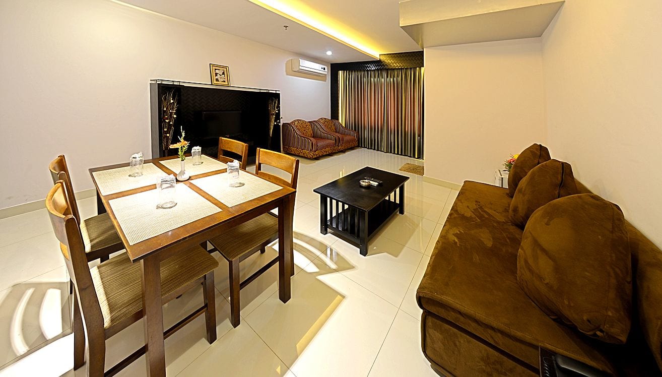 Фото Gokulam Park Hotel